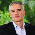 Andrés Julián Rendón: la voz que se le plantó a Bogotá